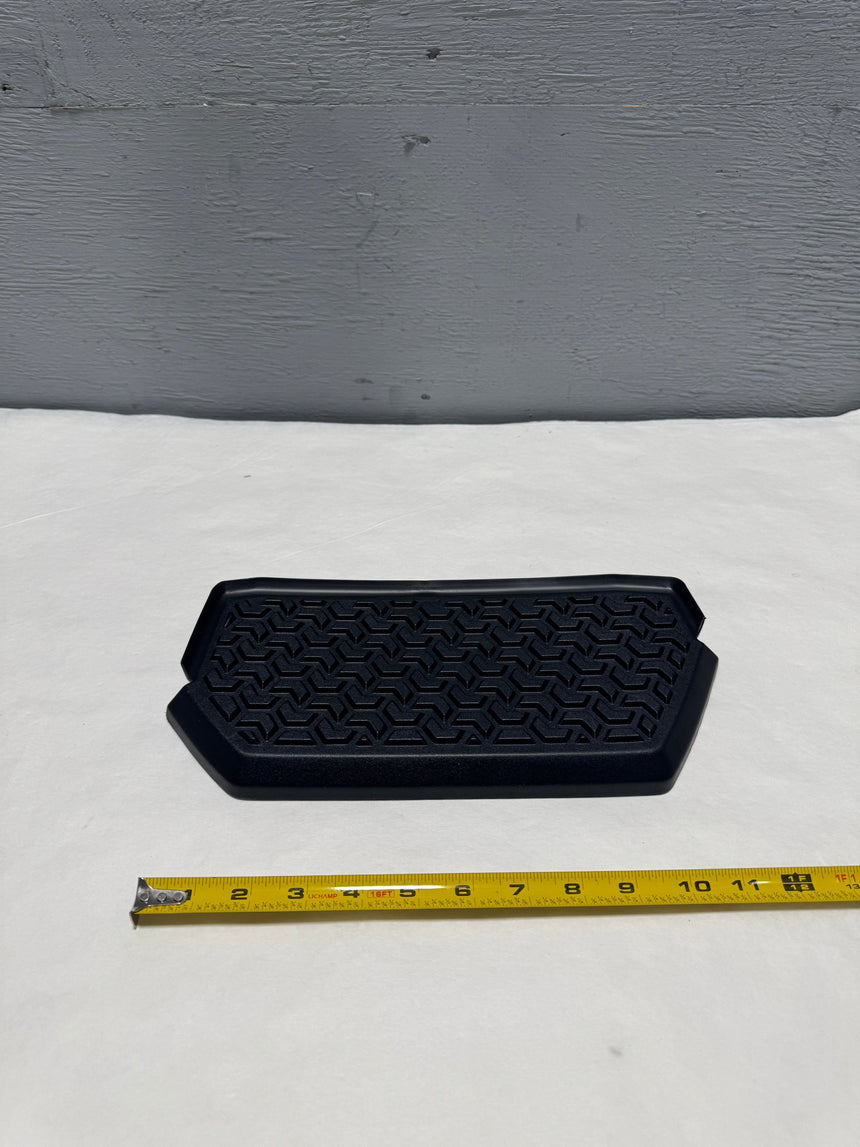 2020-2025 Silverado Sierra 2500 3500 Passenger Side Front Bed Step Insert Genuine OEM
