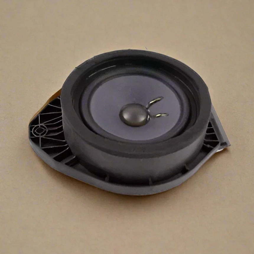 2021-2024 Equinox or Terrain (1) Bose Rear Door Speaker Genuine OEM New
