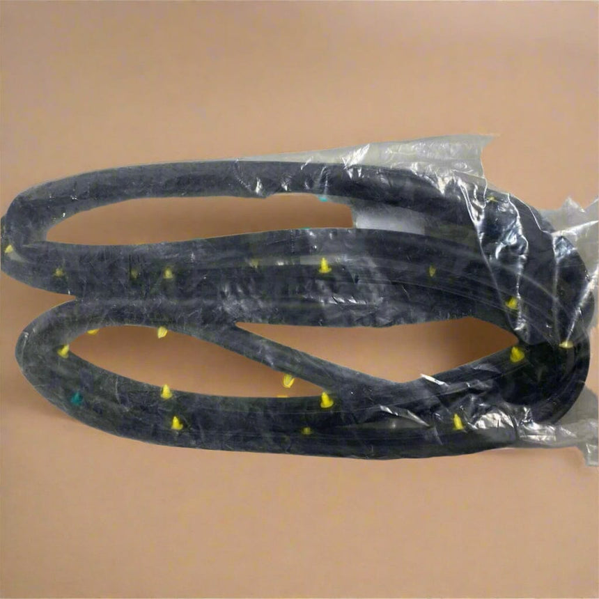2021-2024 Kia Sorento Hybrid Front Passenger Door Weatherstrip New OEM