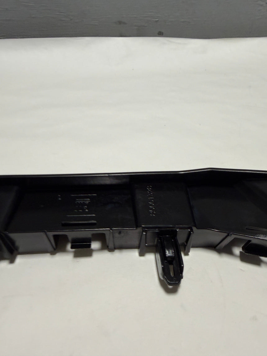 2022-2023 Traverse Front Bumper Driver Side Guide Bracket For Tow Hook Equipped Only