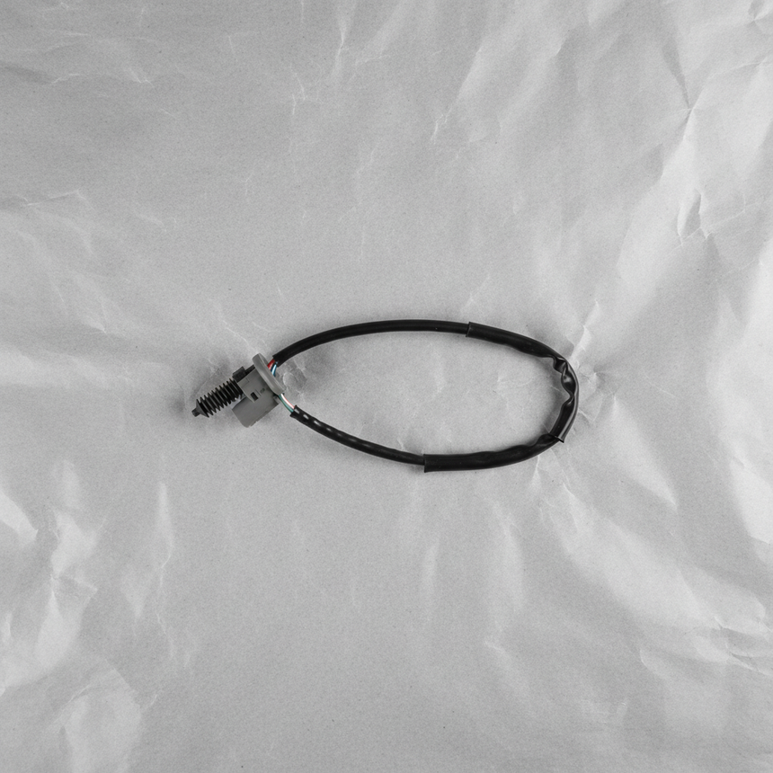 Genuine GM OEM Exhaust Gas Temperature Sensor 3.0L Diesel - Full View
