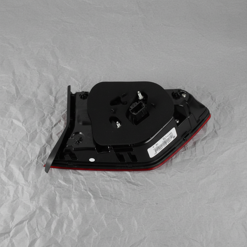 Volkswagen Tiguan Passenger Side Rear Inner Tailgate Tail Light OEM - Alternate View