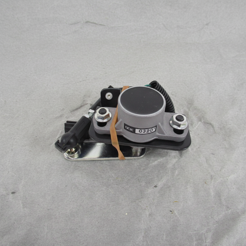 2017-24 Nissan Armada 5.6L V8 Genuine OEM Rear Suspension Height Sensor - Full View