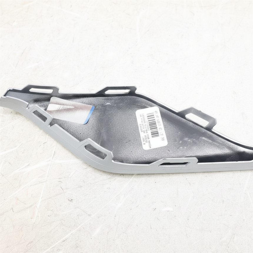 2018-2019 Volkswagen Golf Alltrack Passenger Side Fog Light Molding OEM - Middle Macro 2