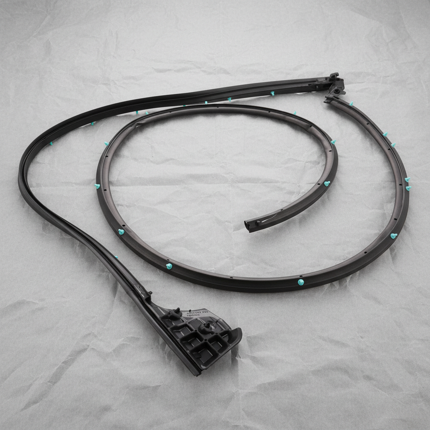 2005-21 Nissan Frontier Xterra OEM Passenger Side Front Door Weatherstrip - Angle 2