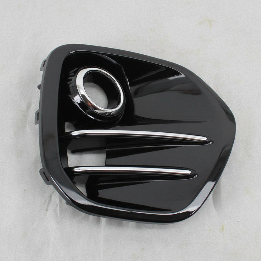 2017-2019 Kia Sportage Driver Side Fog Light Bezel Cover - Middle Detail