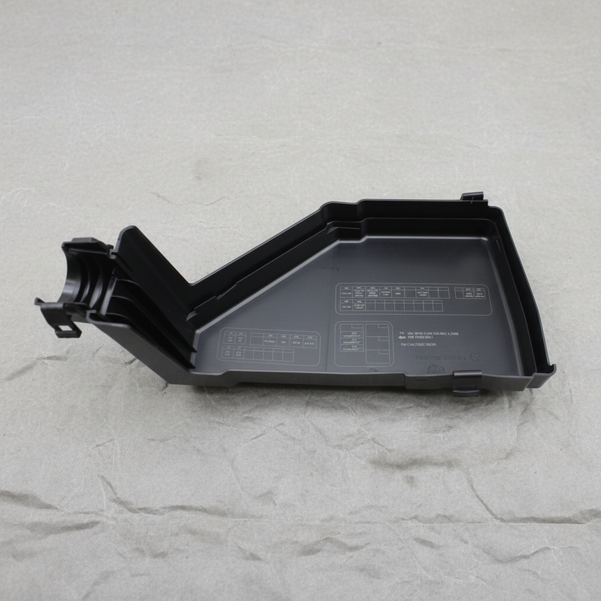 2021 Nissan Rogue Fuse & Relay Box Upper Cover Genuine OEM - Full View 3