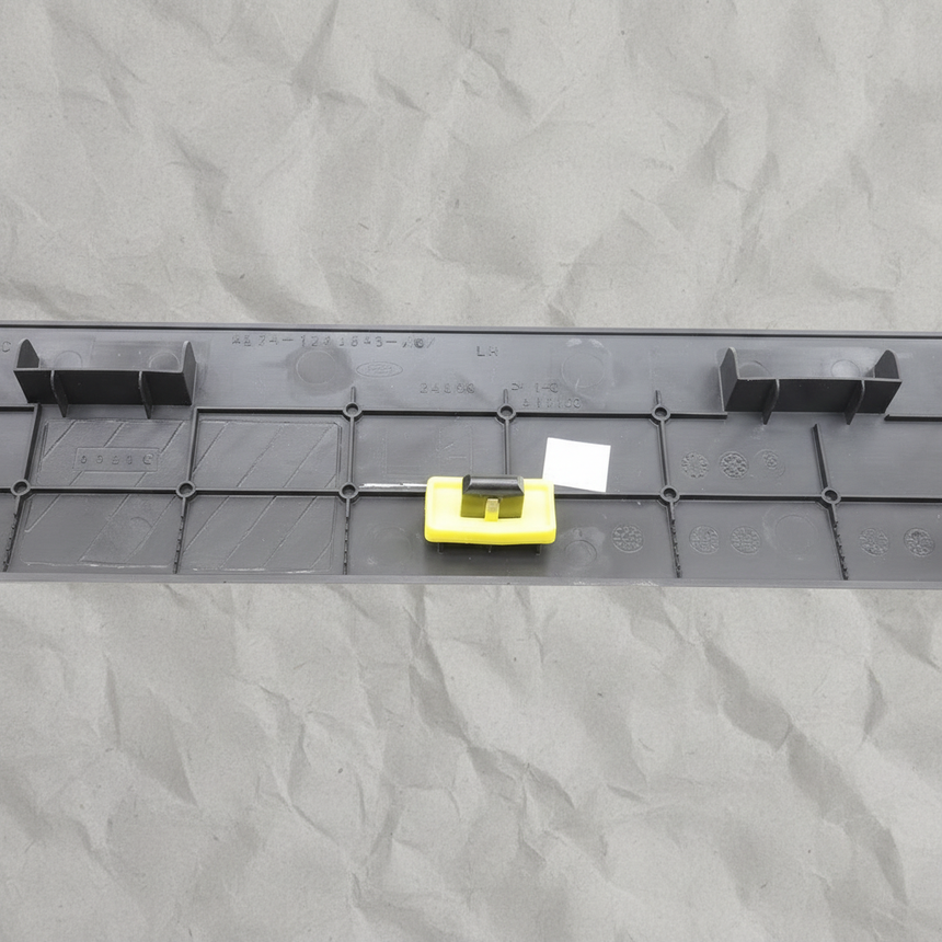 2009-2014 Ford F-150 Crew Cab Rear Door Scuff Plate - Alternate Middle Detail