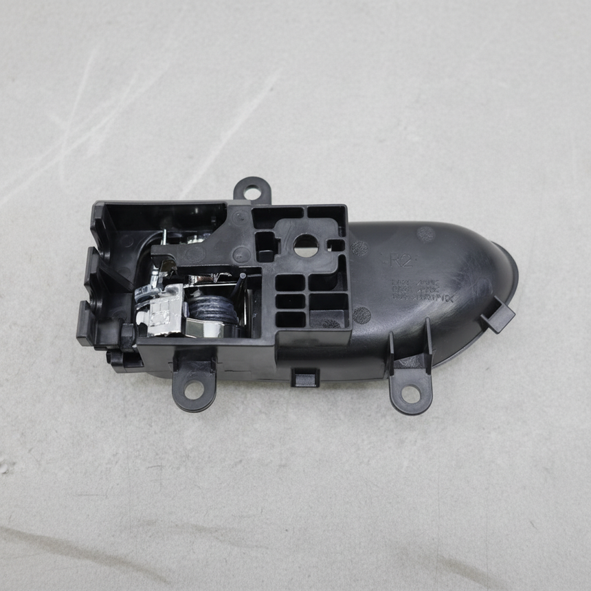 2008-2015 Nissan Rogue Rogue Select Passenger Side OEM Door Handle