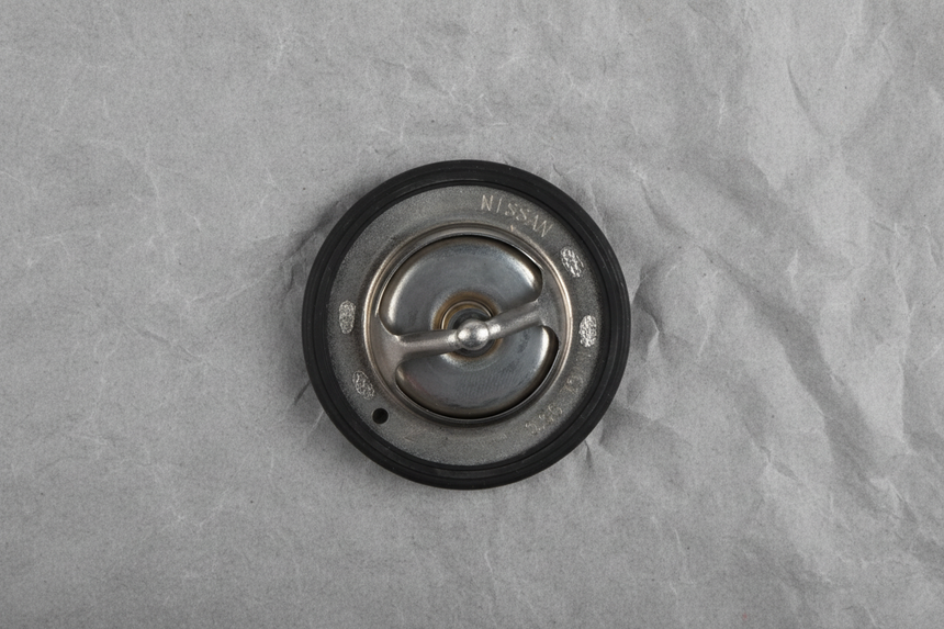 2004-2015 Nissan Altima Rogue Sentra Cube Versa Engine Thermostat OEM