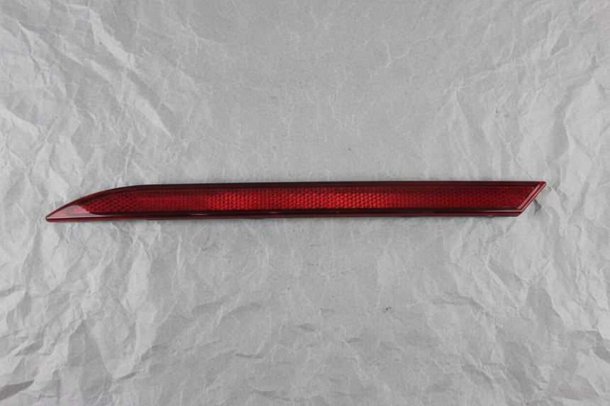 2017-2020 Lincoln Continental OEM Passenger Rear Bumper Reflector