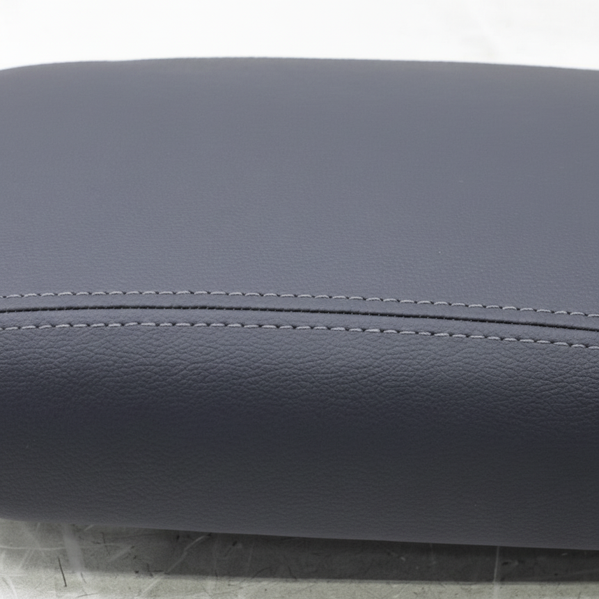 Kia Sorento Center Console Armrest Lid Black Middle Detail