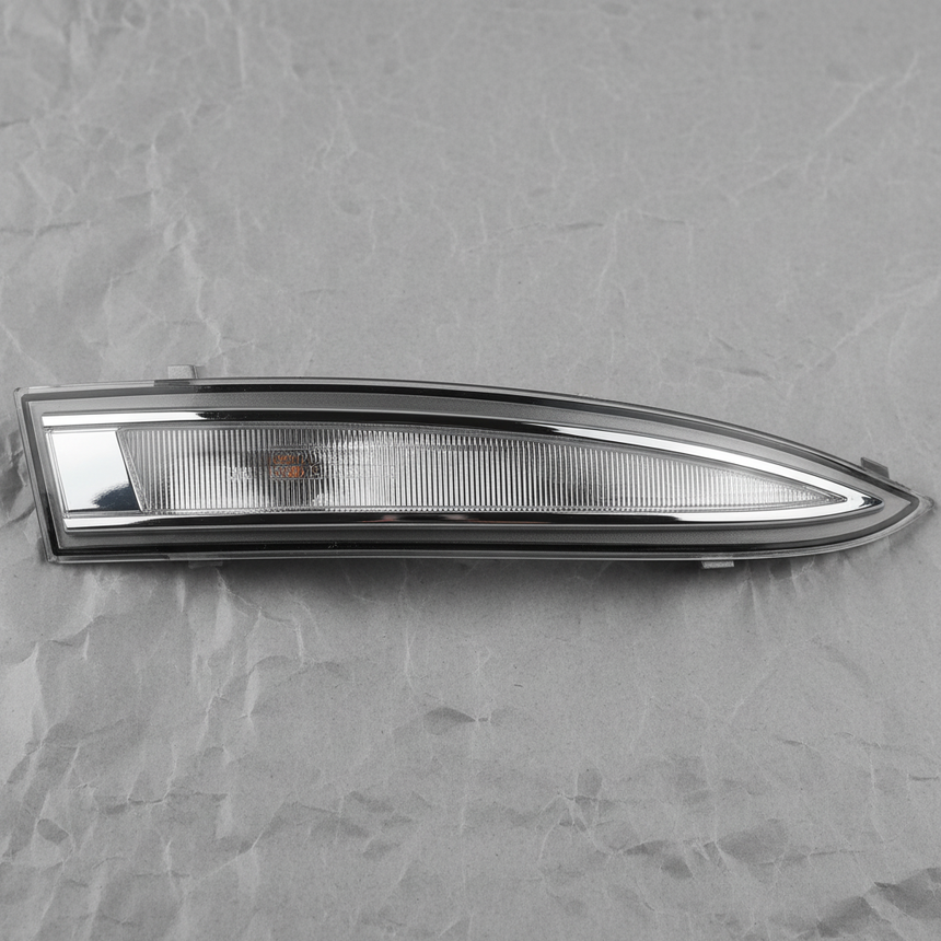 2007-2010 VW Touareg OEM Passenger Side Mirror Turn Signal Lamp