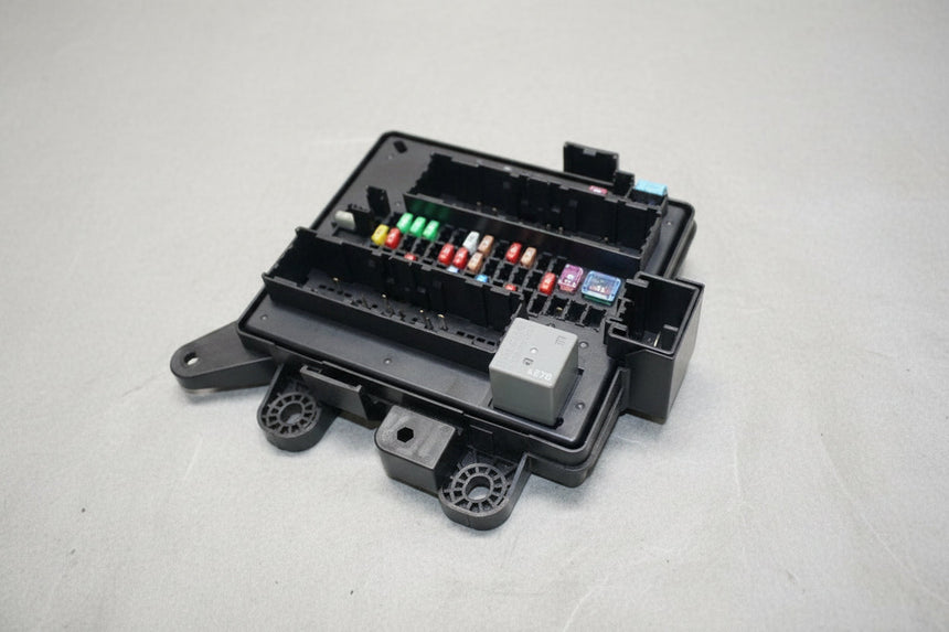 2019-2024 Camaro Rear Fuse Box Number On Current Box Must Be 4523 OEM new