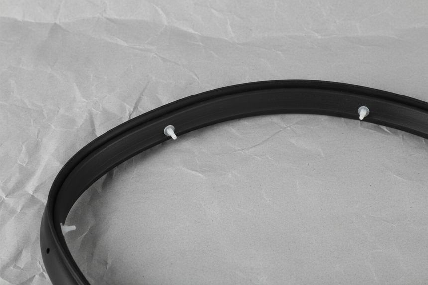 2014-2019 Kia Soul OEM Door Weather-Strip Without EV 1.6L 2.0L