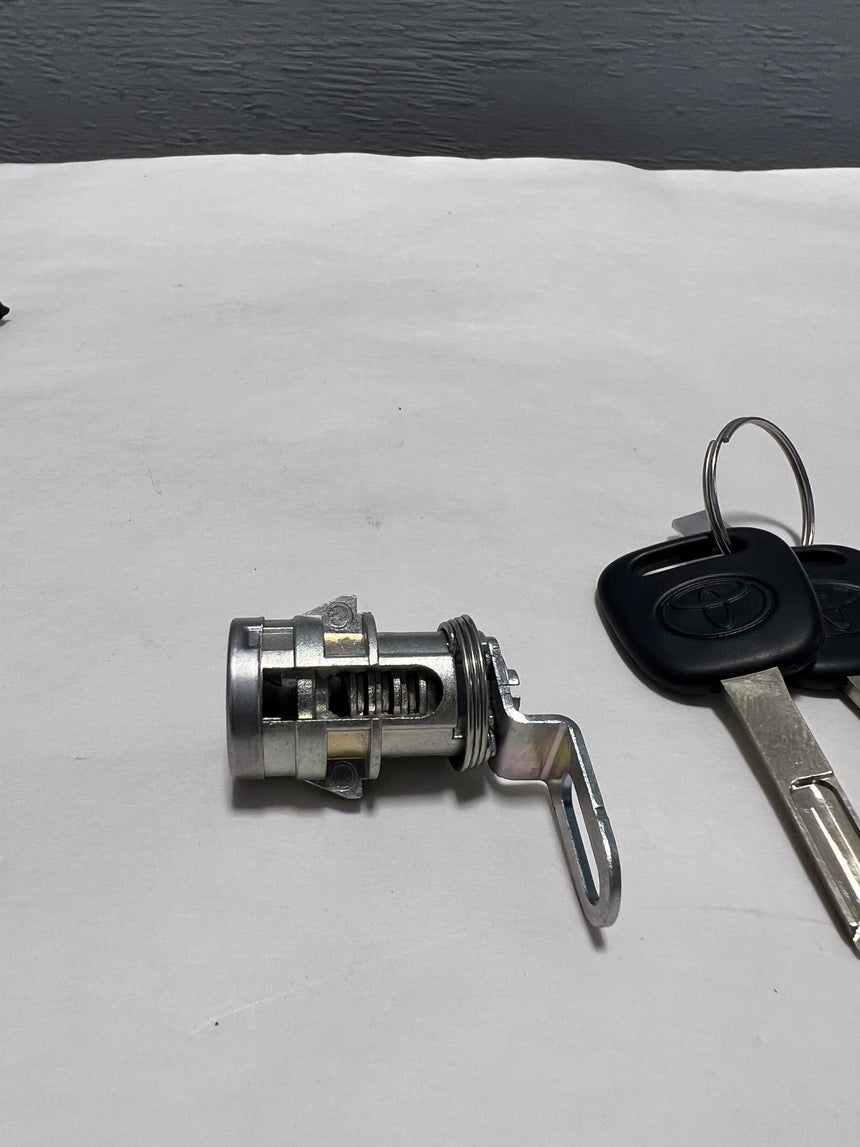 19-21 Tundra or 16-23 Tacoma Smart Key Tailgate Lock Cylinder & Key Genuine