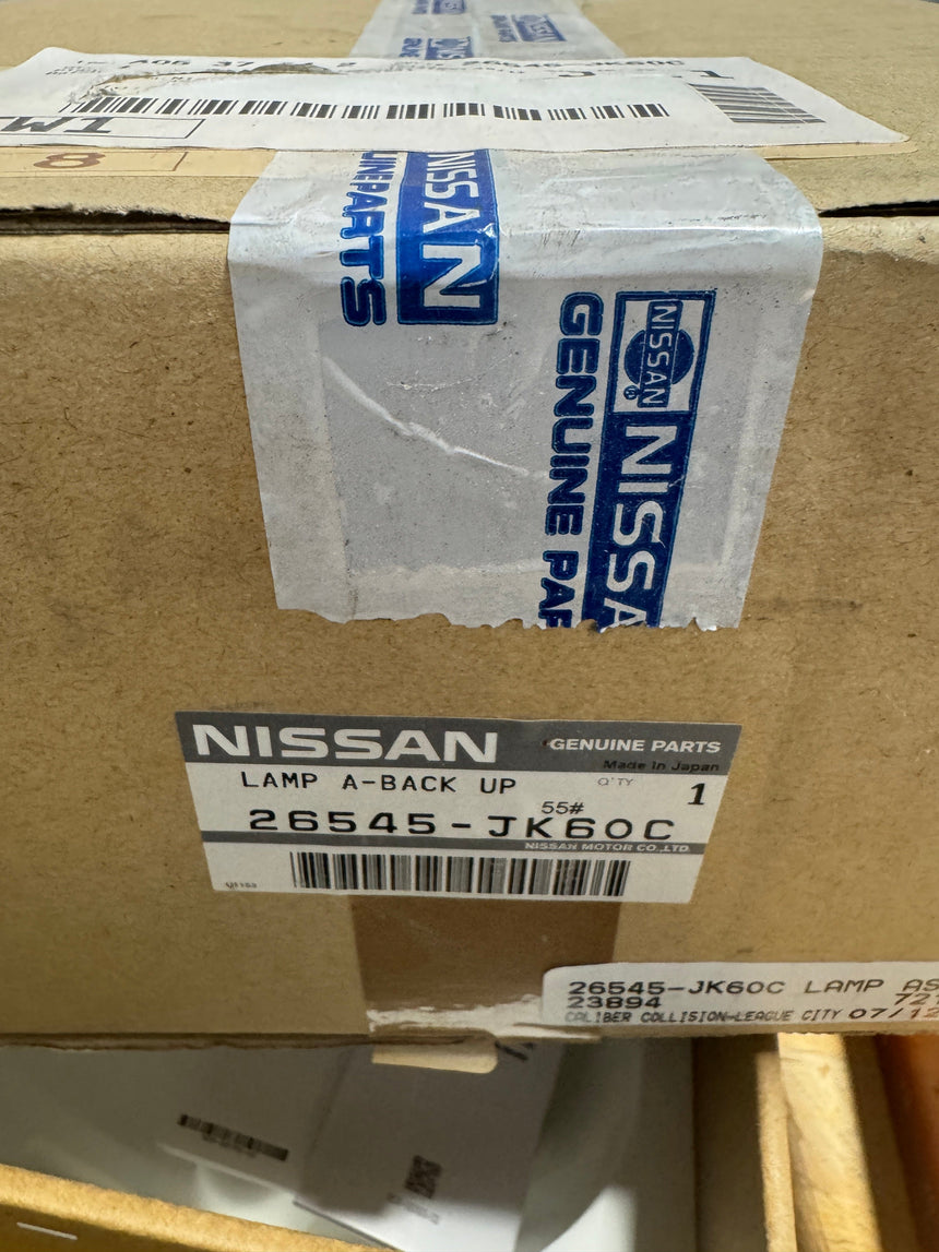 2009-2013 Infiniti G37 Driver Side OEM Back Up Light With Bulb OEM New