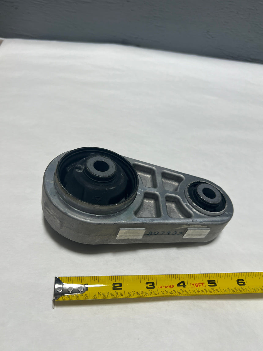 2011-2012 Ford Fusion 2.5 Engine Torque Strut Mount