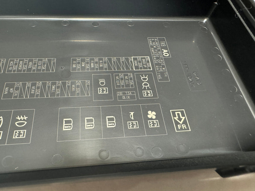 2011-2017 Honda Odyssey Under Hood Main Fuse Box Top Cover OEM