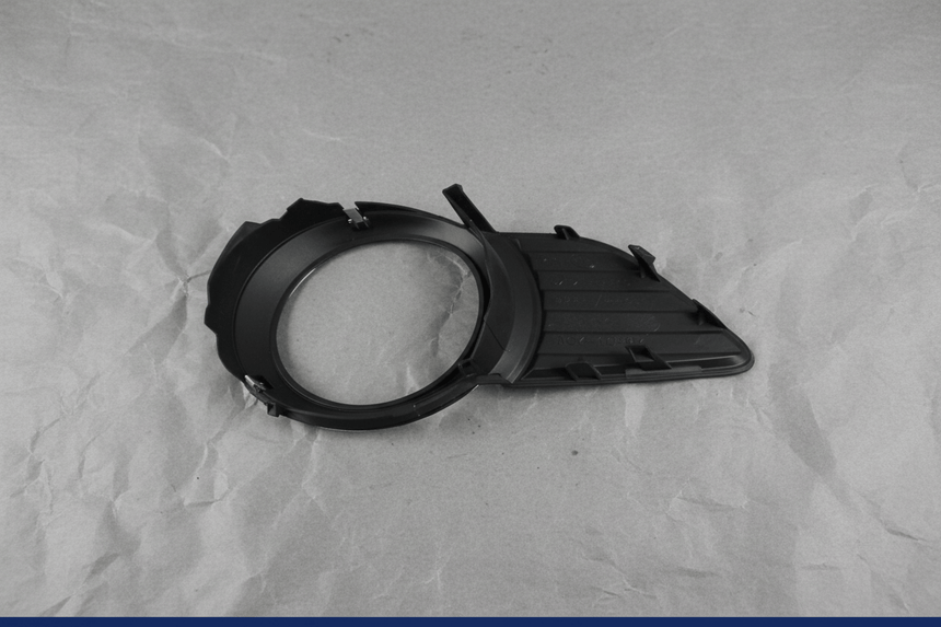 2011-2017 Toyota Sienna Passenger Fog Lamp Cover Bezel Genuine OEM