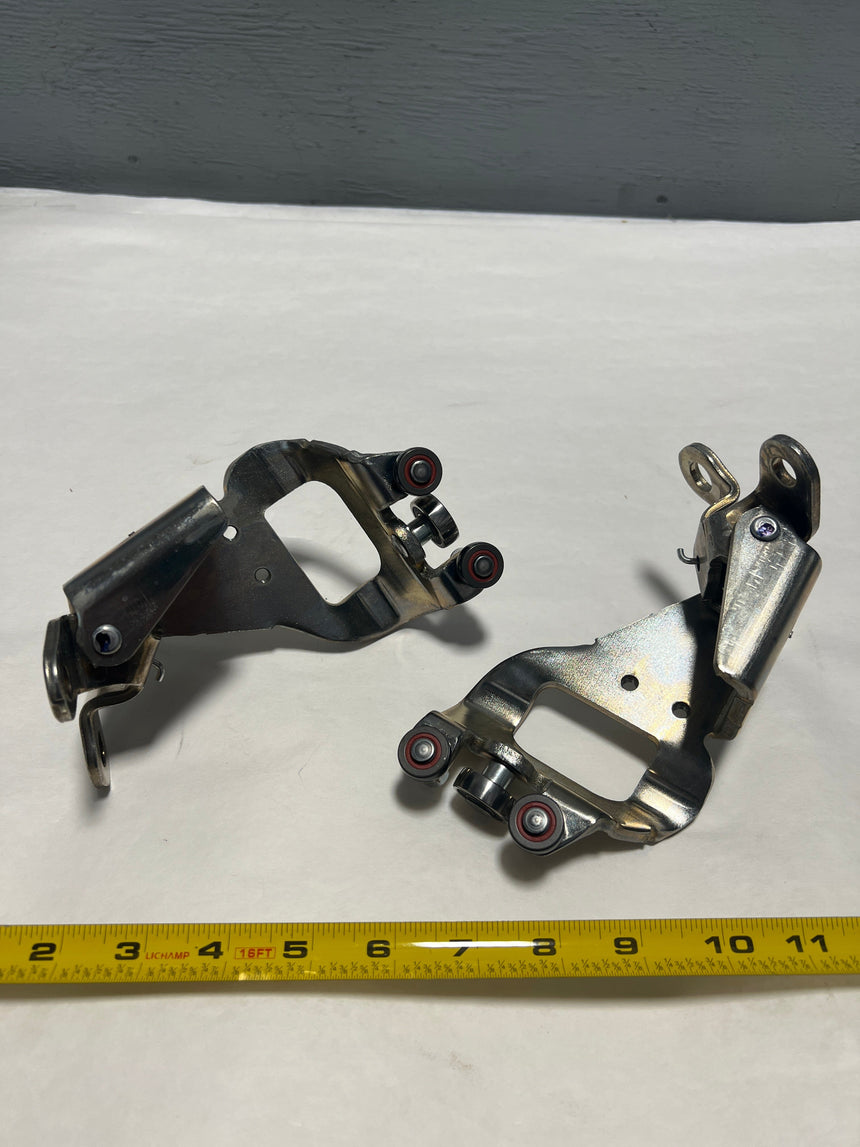 2011-2020 Toyota Sienna Driver and Passenger Side Sliding Door Center Roller Hinges Genuine OEM