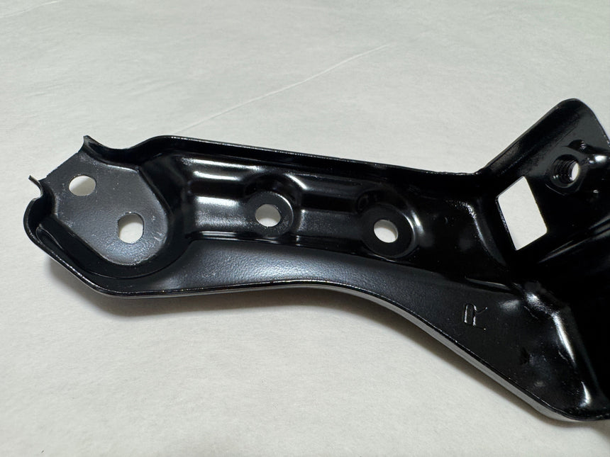 2012-2016 Honda CR-V Driver SIde Front Fender Stay Bracket Genuine OEM New