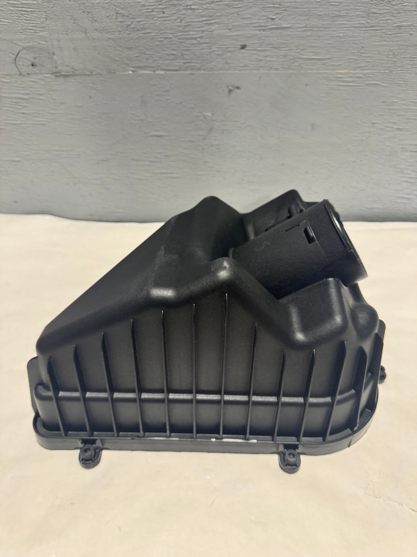 2012-2017 Enclave Traverse Acadia 3.6 Air Cleaner Housing Cover OEM