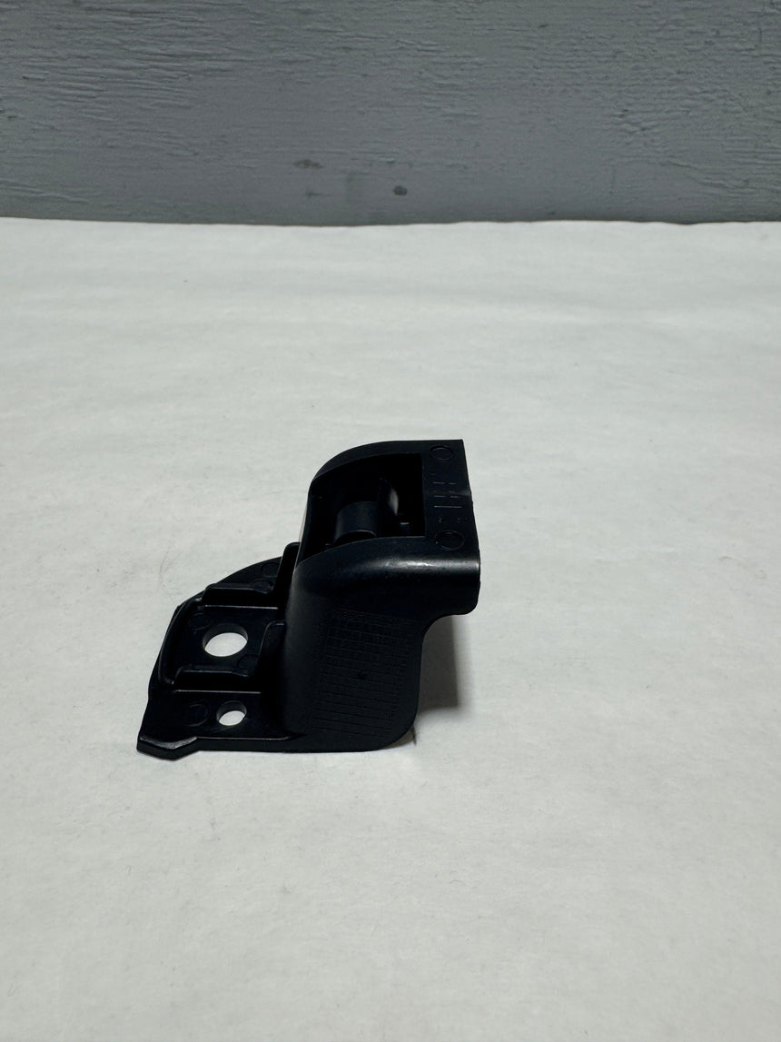 2012-2017 Kia Rio Passenger Side Head Light Lamp Mount Bracket OEM