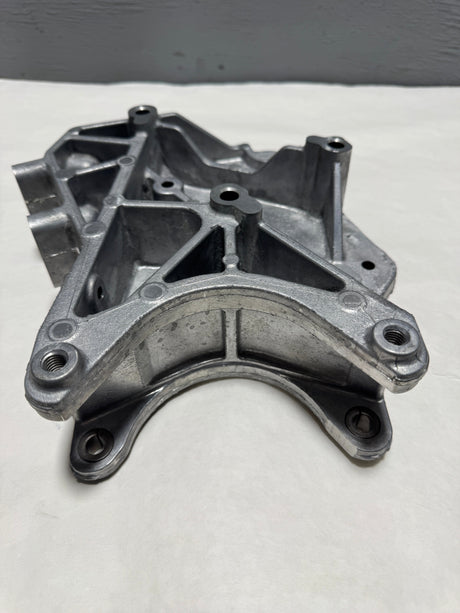 2013-2016 Silverado Sierra 2500 HD 6.6 Diesel Passenger Side Alternator Mount Bracket OEM