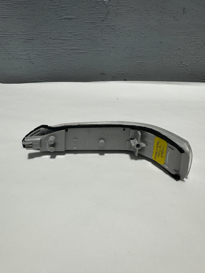2013-2018 Acura RDX Passenger Side Mirror Turn Signal Lamp Light Genuine OEM