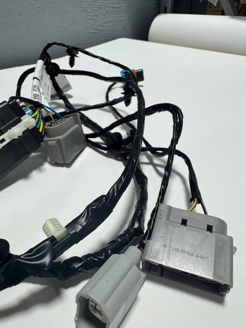 2014-2016 Ford Escape Parking Sensor Wiring Harness For Fog Light Non Auto Park Equipped