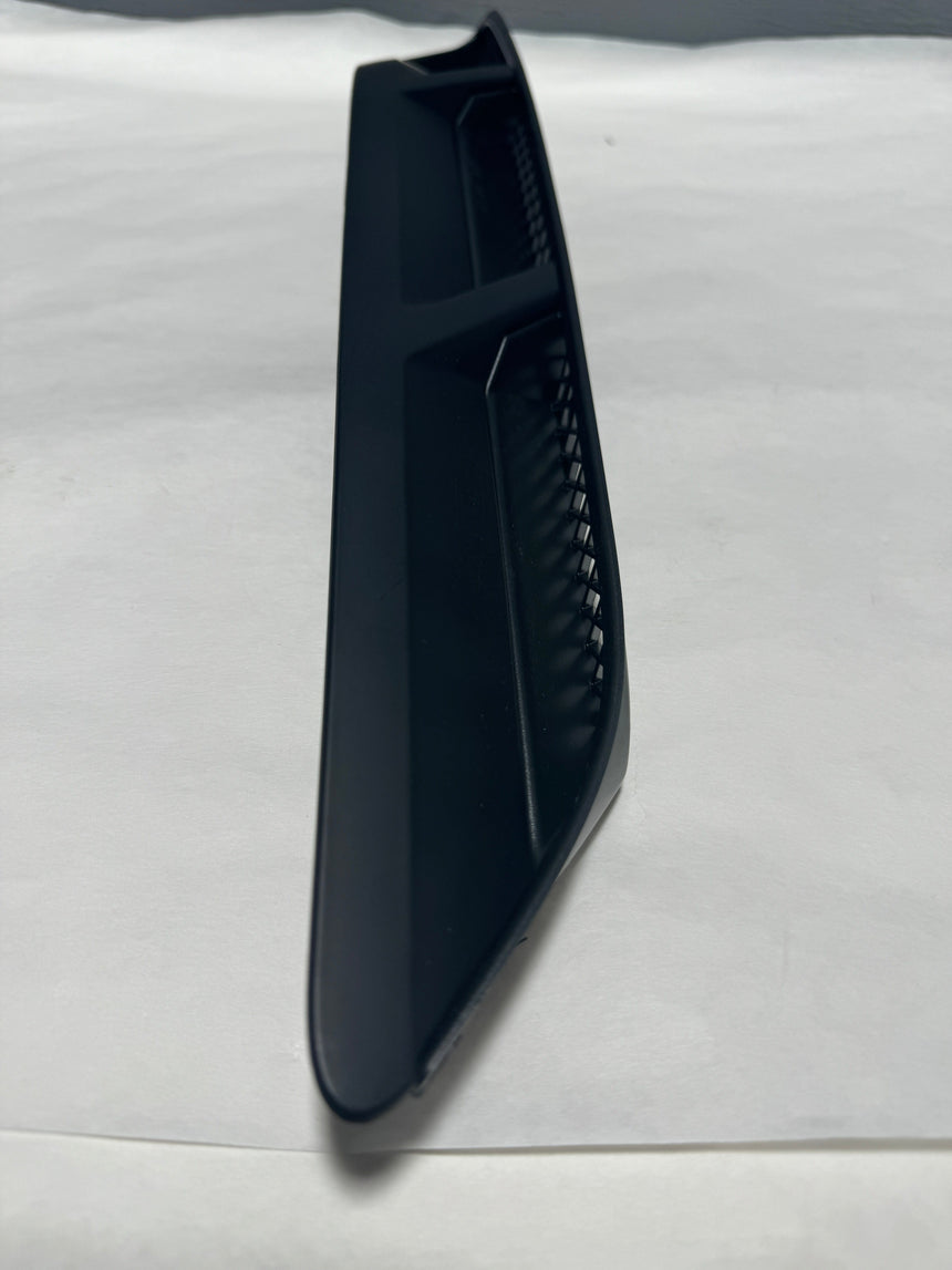 2014-2018 Corvette Stingray Fender Vent Grille Passenger Side OEM