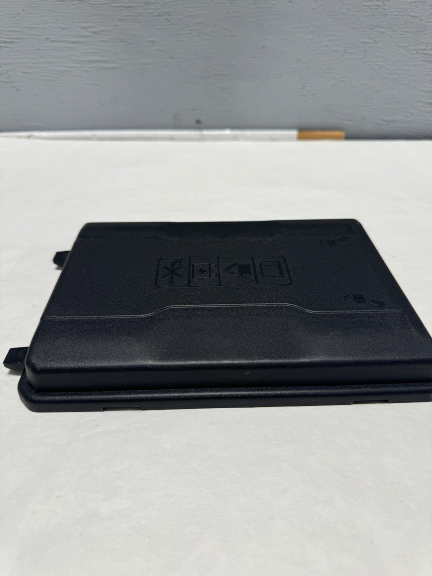 2014-2019 Silverado Sierra 1500 Under Hood Fuse Box Cover OEM