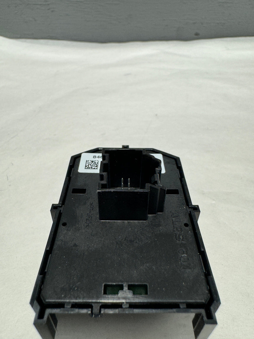 2014-2019 Silverado Sierra Power Folding Mirror Switch OEM