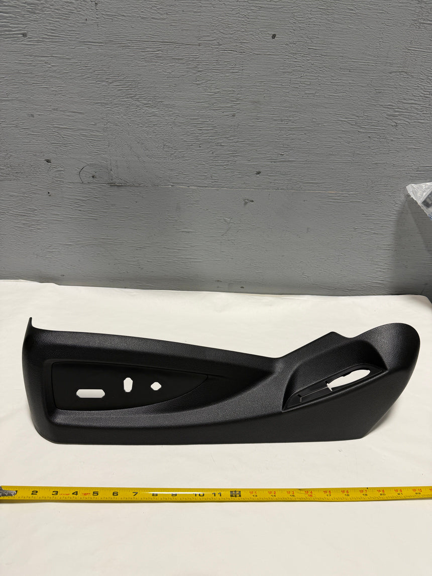 2014-2020 Silverado Sierra Tahoe Suburban Driver Seat Shield OEM