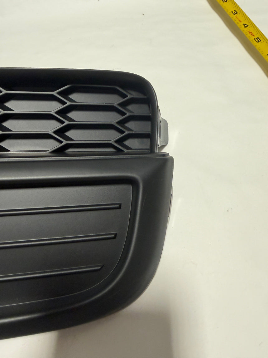 2015-2016 Honda CR-V LX or SE Passenger Side Fog Light Hole Cover No Fog Light Hole.