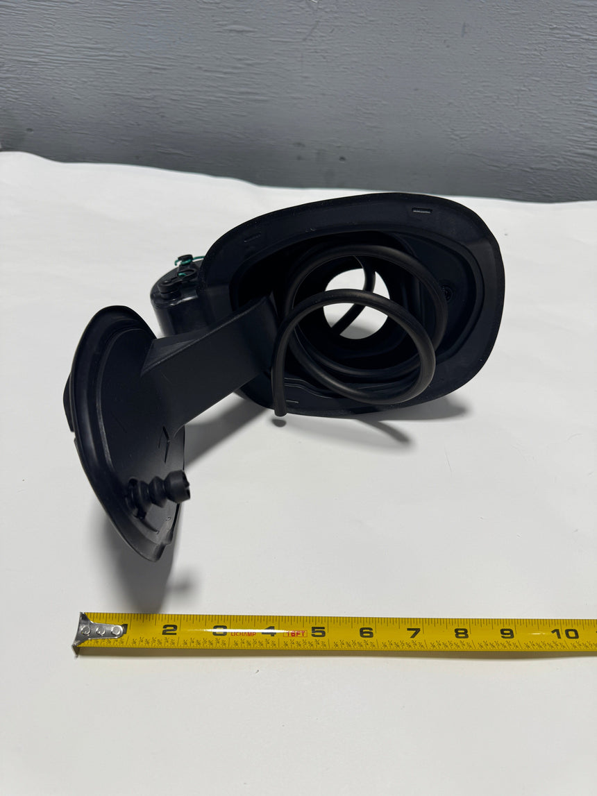 2015-2018 Ford Edge Fuel Filler Housing With Hinge Outer Door Not Included