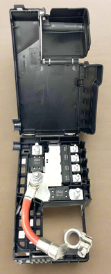 2015-2019 Cadillac XTS Engine Compartment Fuse Block OEM