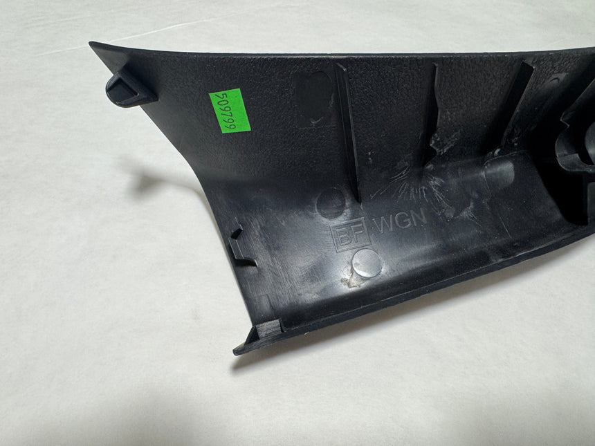 2015-2019 Subaru Outback Side Gate Trim Right Passenger Side For NON Pwr Liftgate OEM