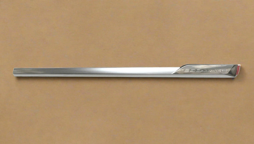 2015-2020 Cadillac Escalade Silver Front Passenger Door Molding OEM