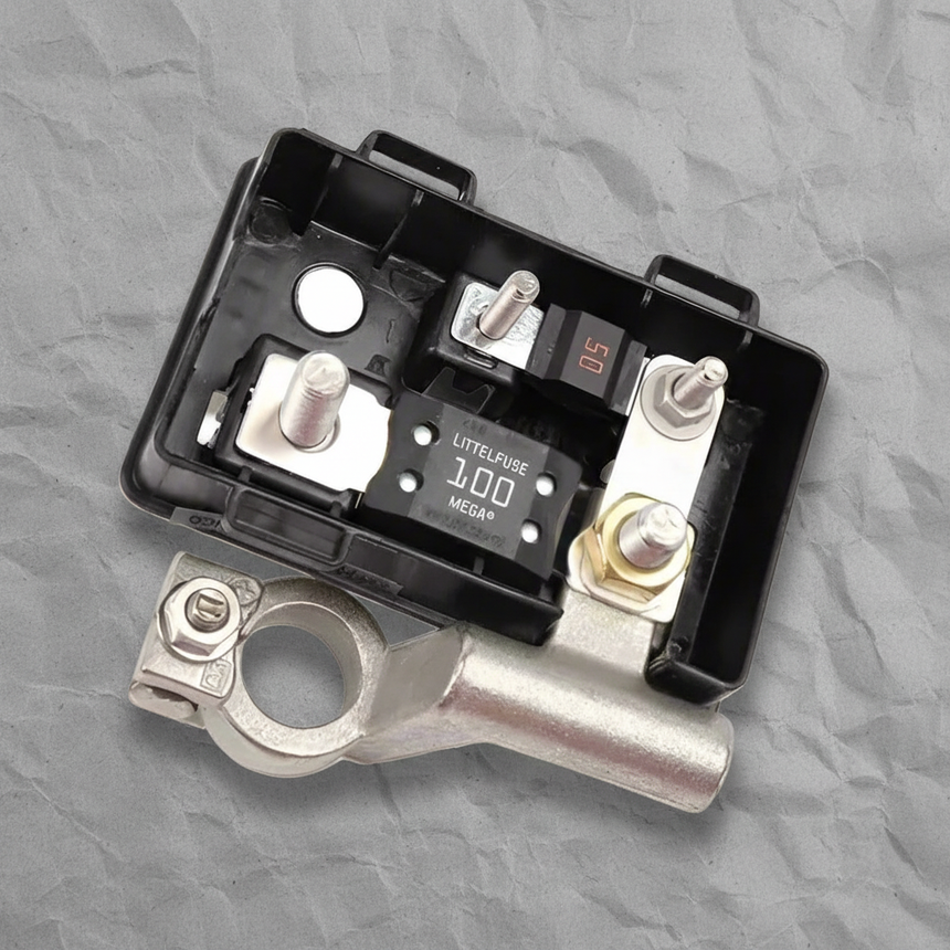 2015-2020 Tahoe Yukon Escalade Battery Distribution Fuse Block OEM