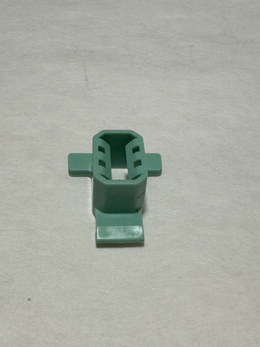 2015-2020 Tahoe Yukon Suburban (1) Roof Rack Side Rail Retainer OEM