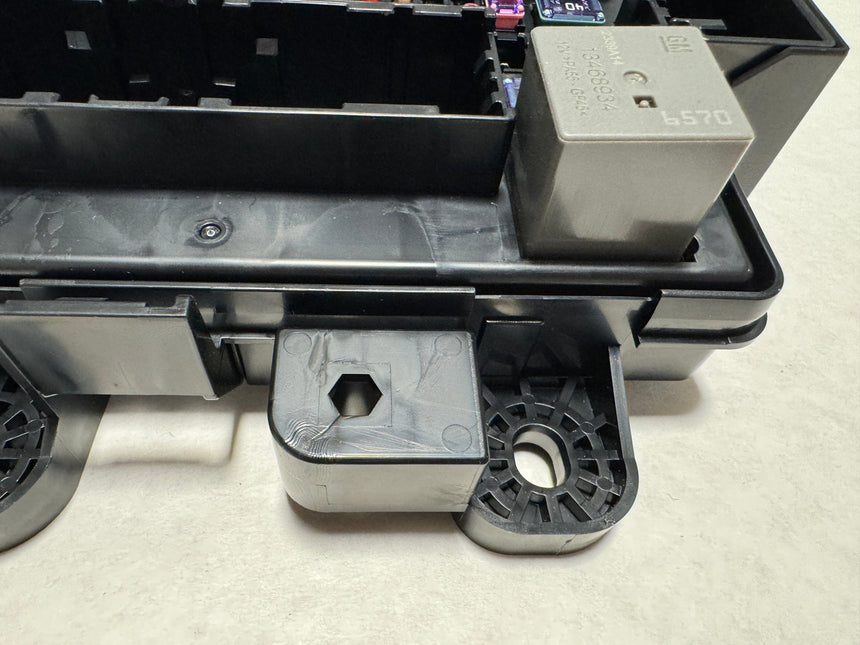 2016-2017 Camaro Rear Fuse Box Number On Current Box Must Be 4726