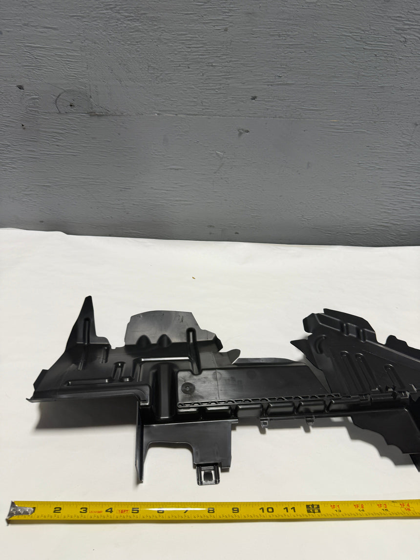 2016-2018 Chevrolet Cruze RS 1.6v Passenger Side Air Baffle 39138068 OEM
