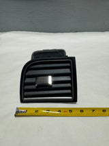 2016-2019 Ford Explorer Dash Outer Passenger Side Vent Louver Closest To Door