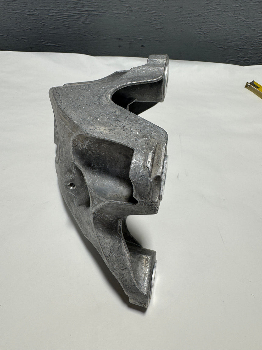 2016-2023 Camaro 2.0 Turbo RWD Driver Side Engine Mount Bracket OEM