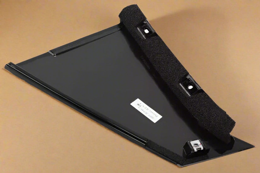 2016-2024 Chevrolet Malibu Passenger Side Rear Door Window Frame Rear Applique Trim Molding OEM