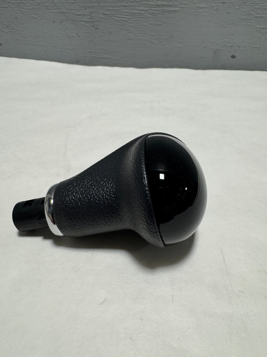 2017-2018 Kia Forte Gear Shift Knob OEM