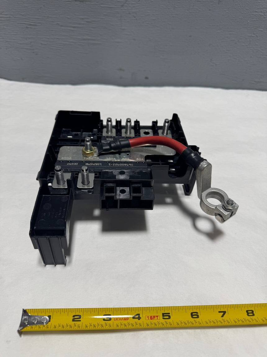 2017-2019 Silverado Sierra 6.6 Diesel Battery Fuse Block For Dual Alternators Only