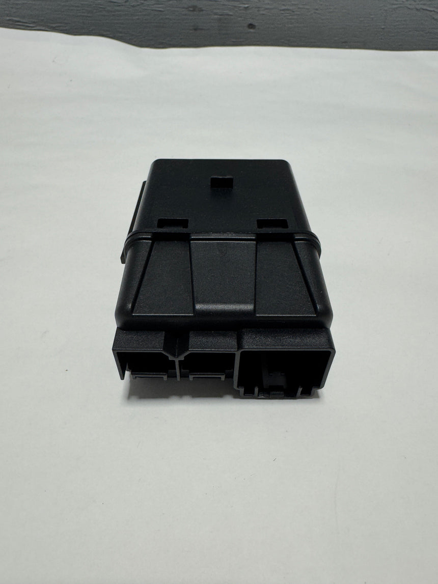 2017-2020 Chrysler Pacifica USB /Aux Media Hub OEM